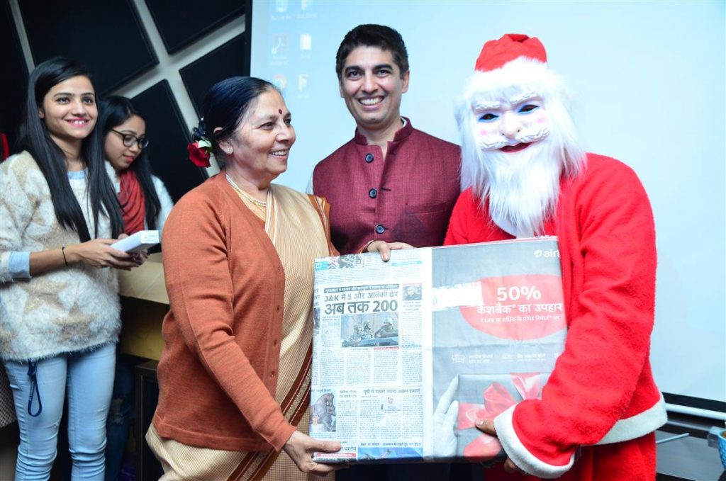 Bindra Rana receive Christmas gift