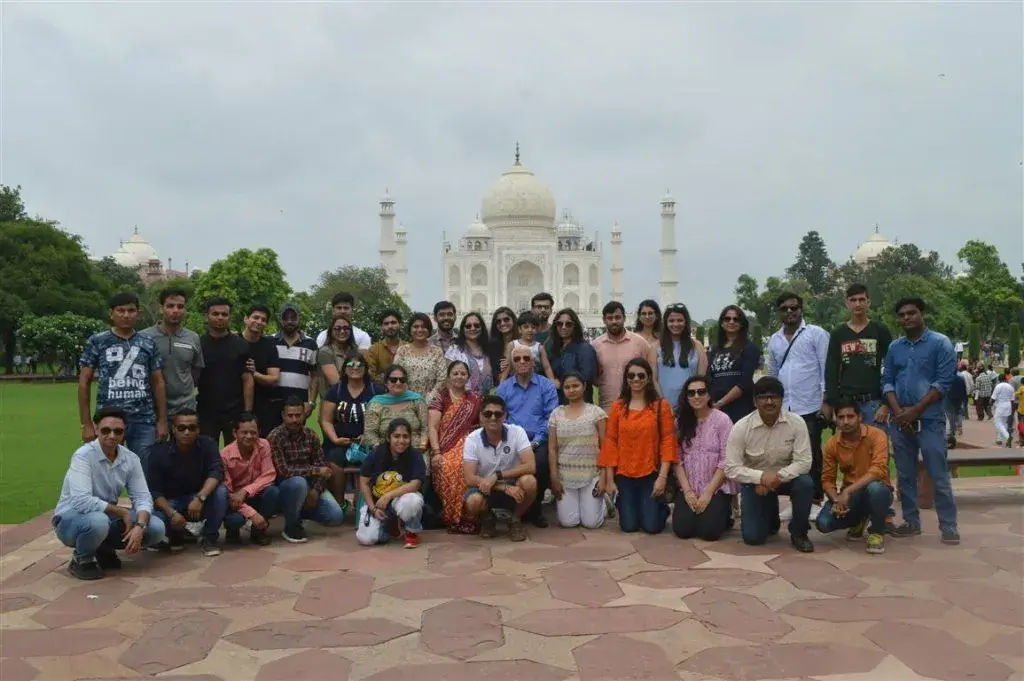 S.S. Rana team Celebrate Founders day at Taj Mahal 2019