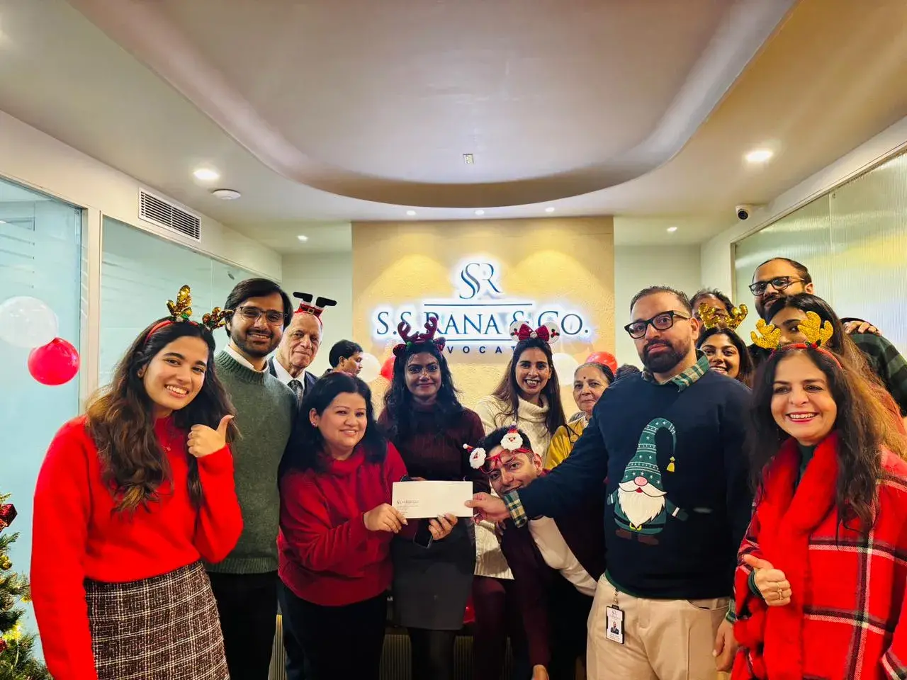 cake cutting merry christmas