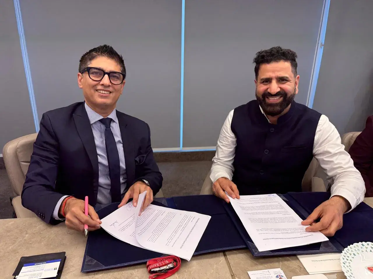 Mou signing vikrant sir and dean